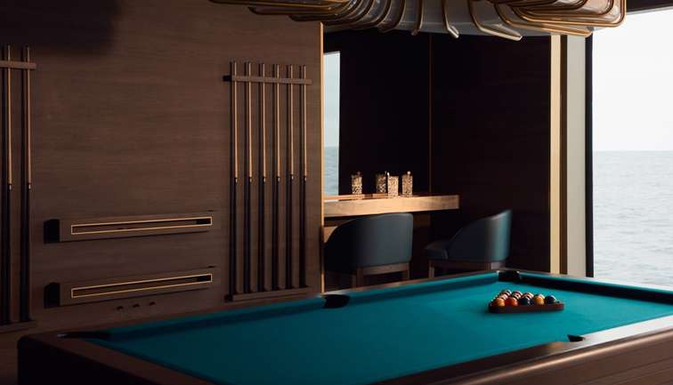 Astern Lounge