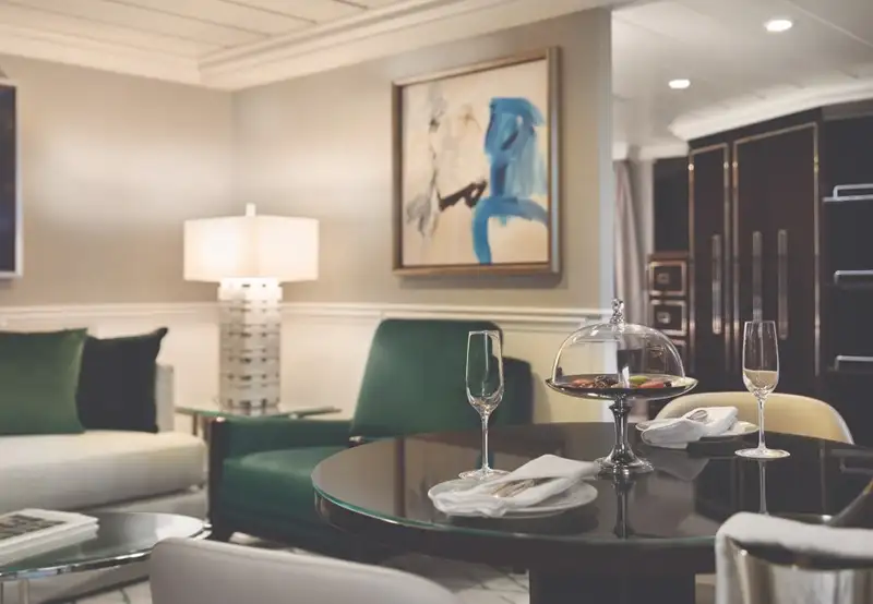 Vista Suite Livingroom