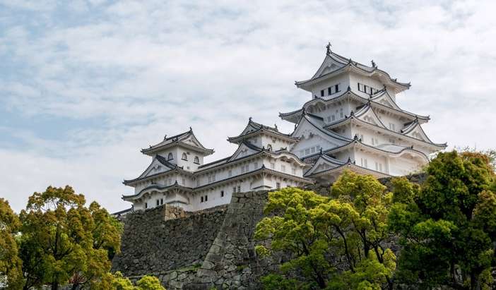Himeji - Himeji Castle & Kokoen Garden Tour
