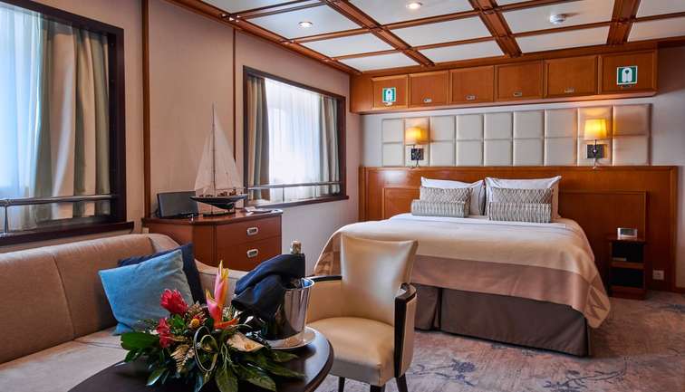 Officer's Suite