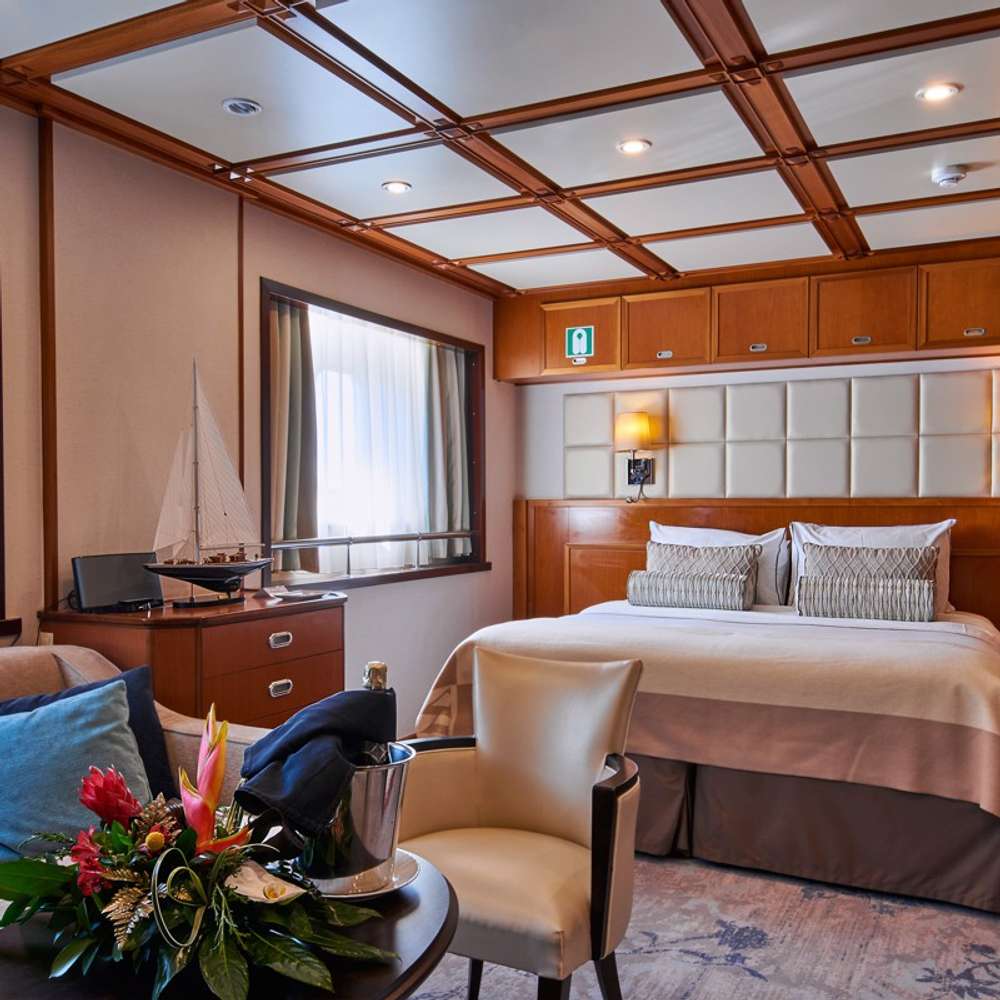 Officer's Suite