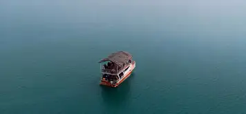 Floating Bar (Willy T's)
