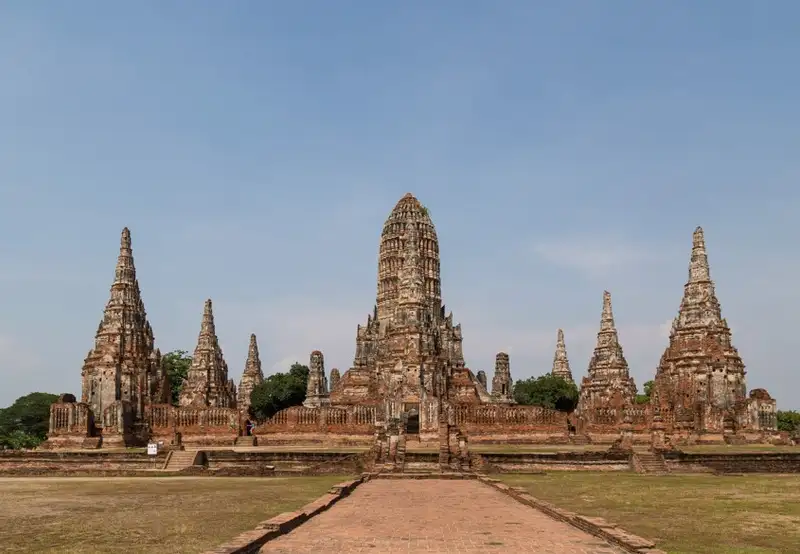 Discover The Temples in Ayutthaya (Thailand's Ancient Capital)