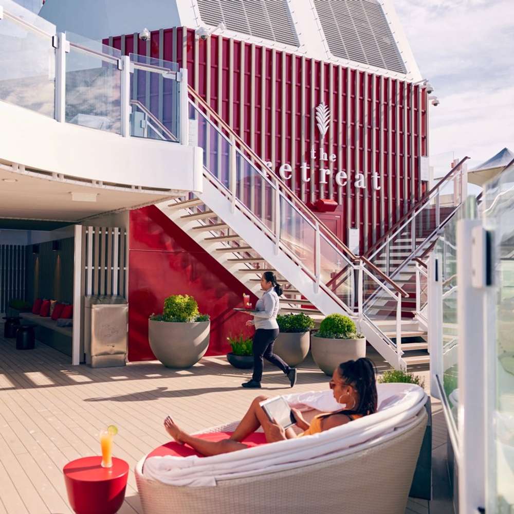 Retreat Sundeck