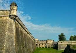 IgluCruise.Application.ViewModels.Shared.WebImageViewModel?.Description