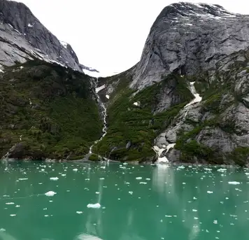 Tracy Arm (Scenic Cruising)