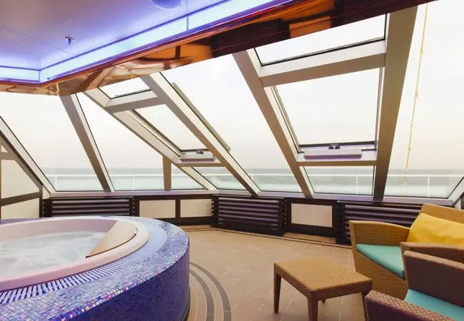 Samsara Grand Suite With Ocean View Veranda & Jakuzzi