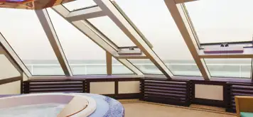 Samsara Grand Suite With Ocean View Veranda & Jakuzzi