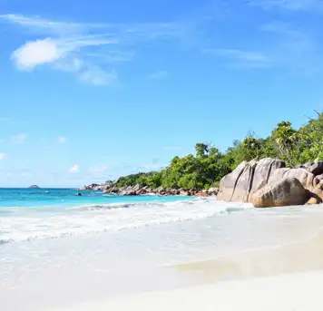 Praslin - Overnight onboard