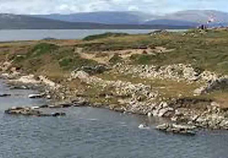 Explore the Original British Settlement