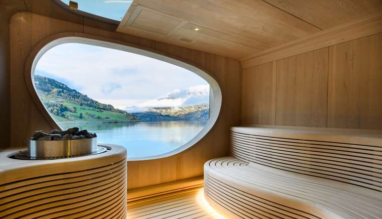 Spa on Le Champlain