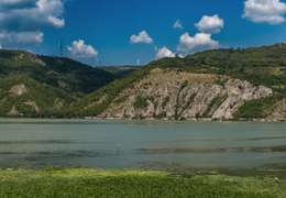 IgluCruise.Application.ViewModels.Shared.WebImageViewModel?.Description