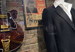 IgluCruise.Application.ViewModels.Shared.WebImageViewModel?.Description