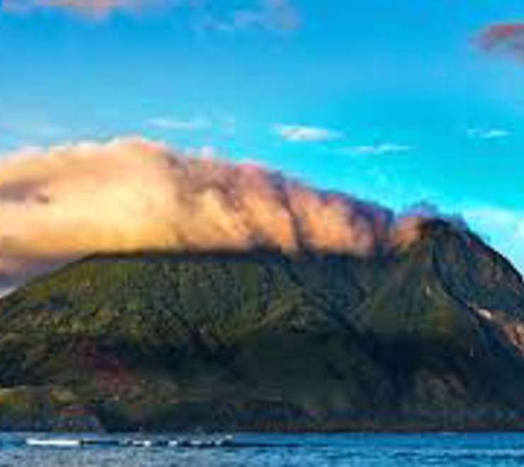 Trek Mount Nabukelevu