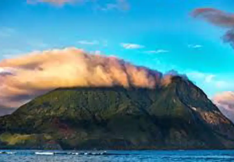 Trek Mount Nabukelevu
