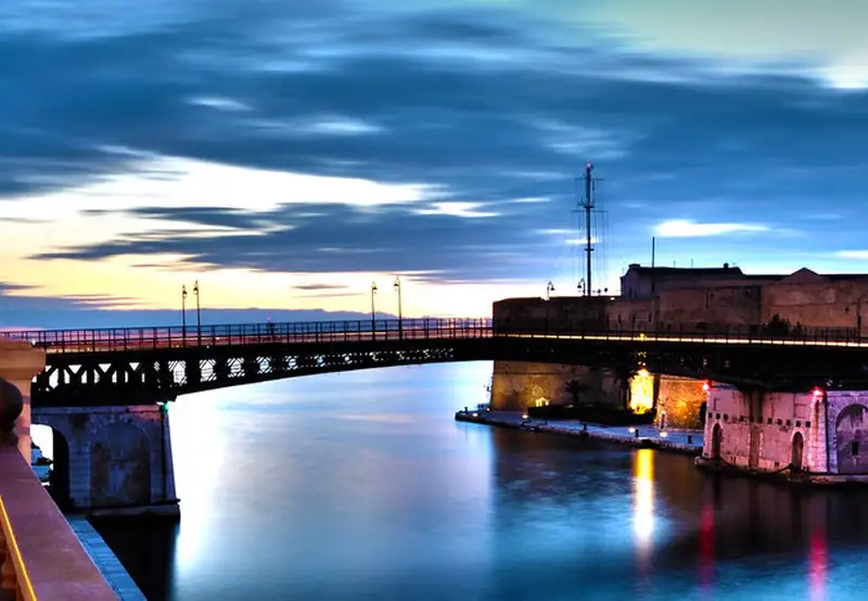 Ponte Girevole
