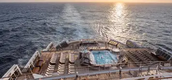 Image related to Pool Deck Queen Mary 2