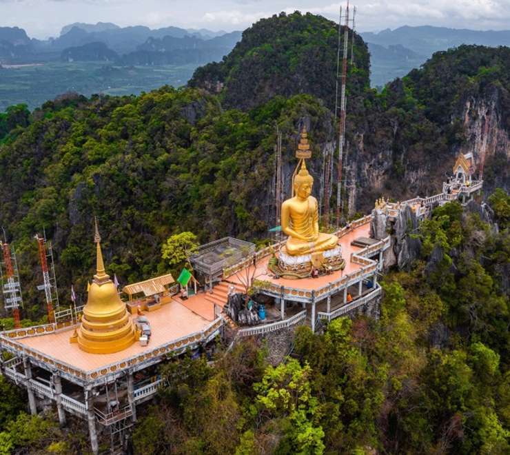 Wat Tham Suea