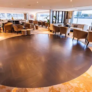 Panorama Lounge
