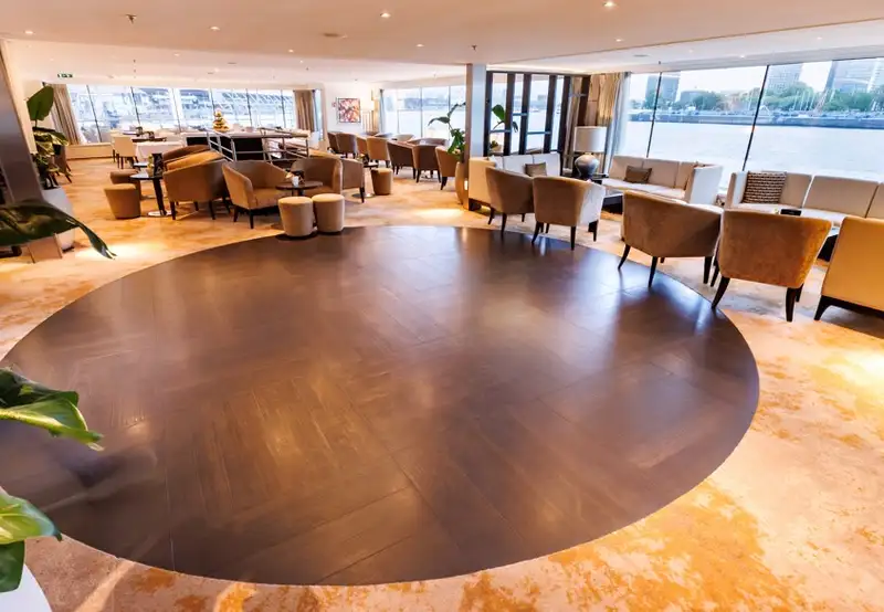 Panorama Lounge