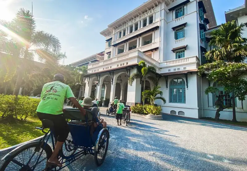 Elephant Bar, at Raffles Hotel Le Royal