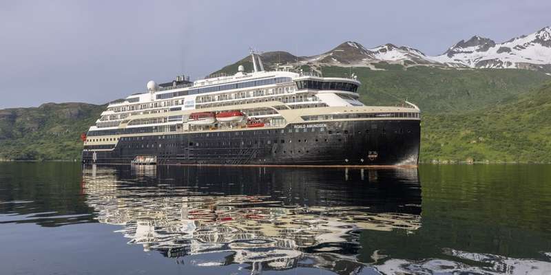 MS Roal Amundsen