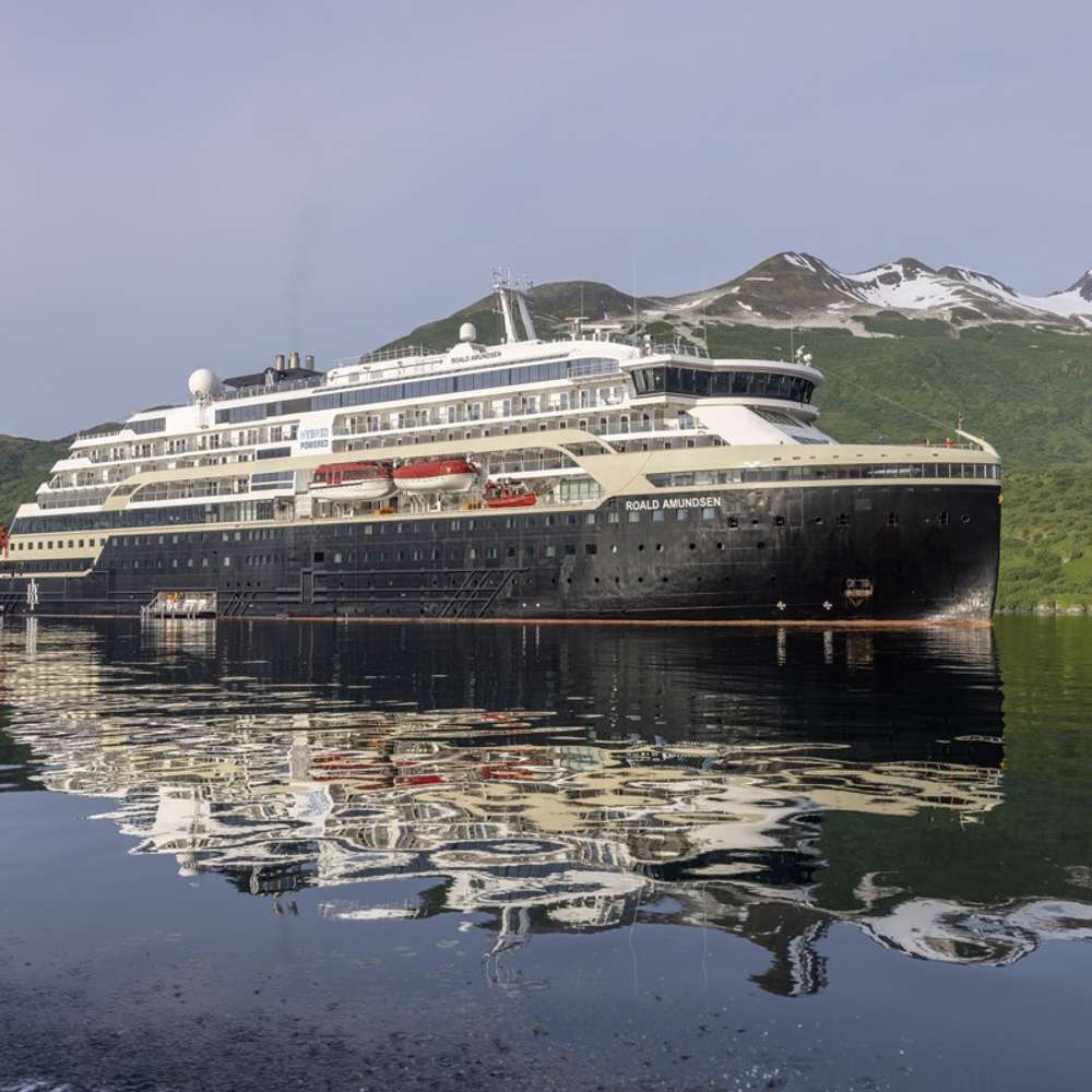 MS Roal Amundsen