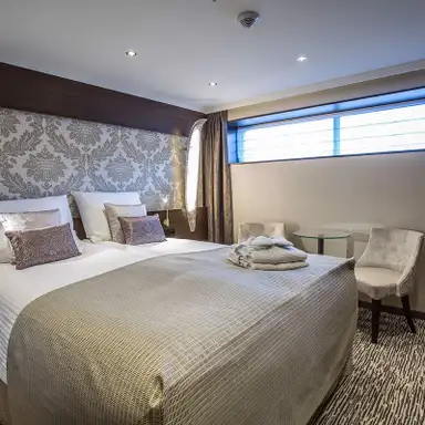 Image related to Emerald Deck Suite