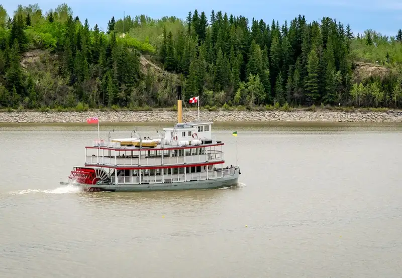 Riverboat & Gold Dredge Tour