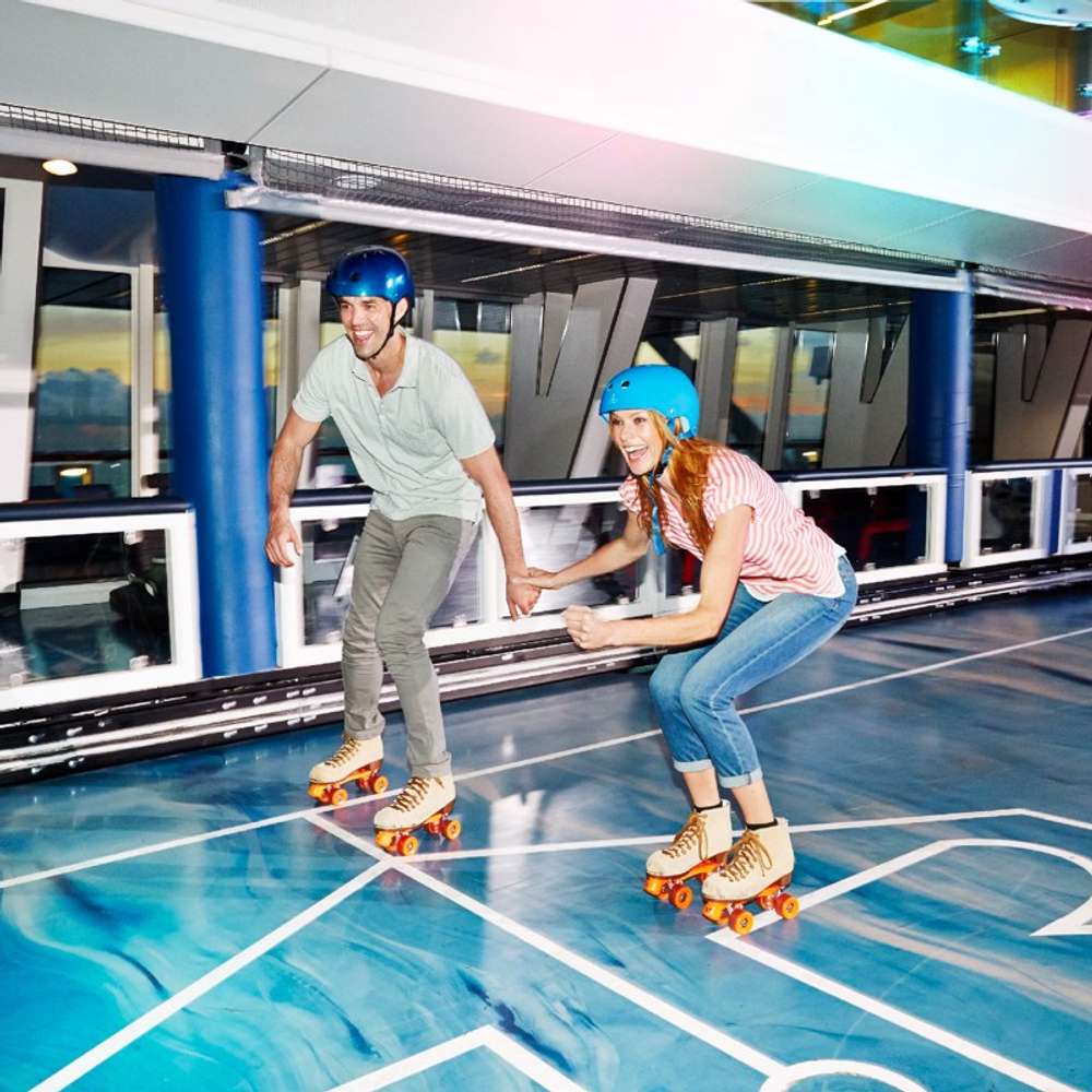 ANTHEM OF THE SEAS Roller-skating 