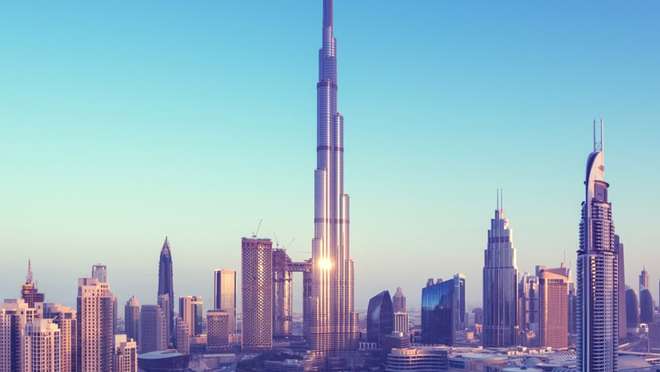 Immerse Yourself in Dubai’s Glamour