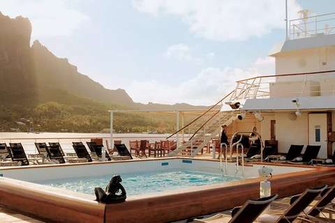 Image related to MS PAUL GAUGUIN pool