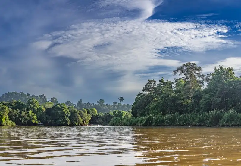 Pitas Lake - Wildlife River Cruising