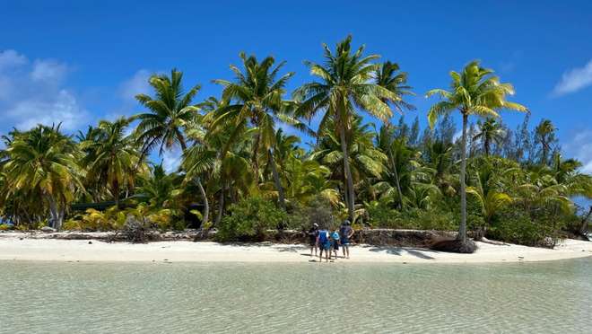 Behold one of the world's most beautiful lagoons in the heart of the Cook Islands.
