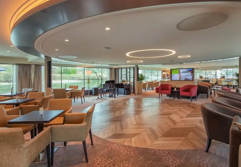 Panorama Lounge