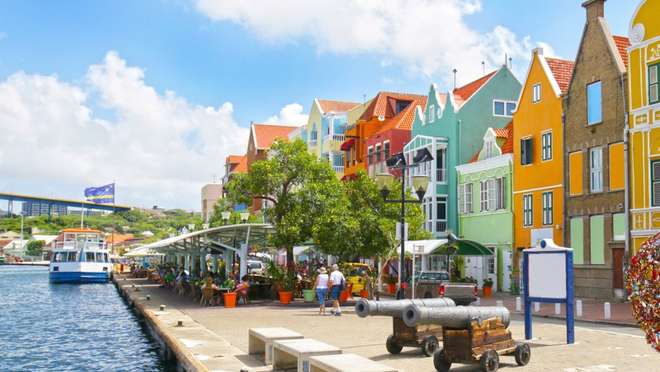 Explore the Colourful Willemstad
