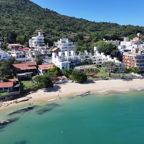 Image related to Bombinhas