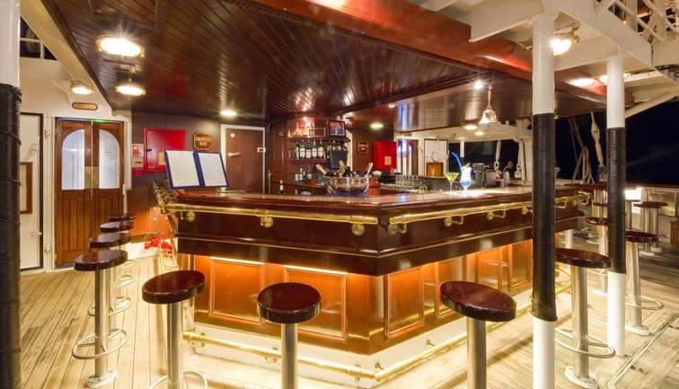Tropical Bar
