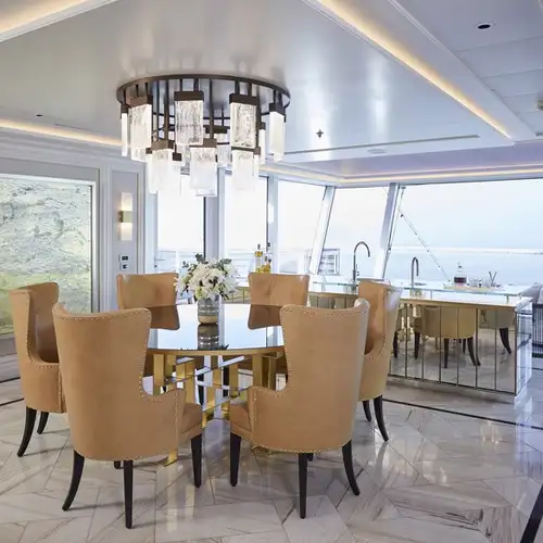 Regent Suite