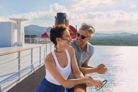 Image related to Pool Deck Queen Mary 2
