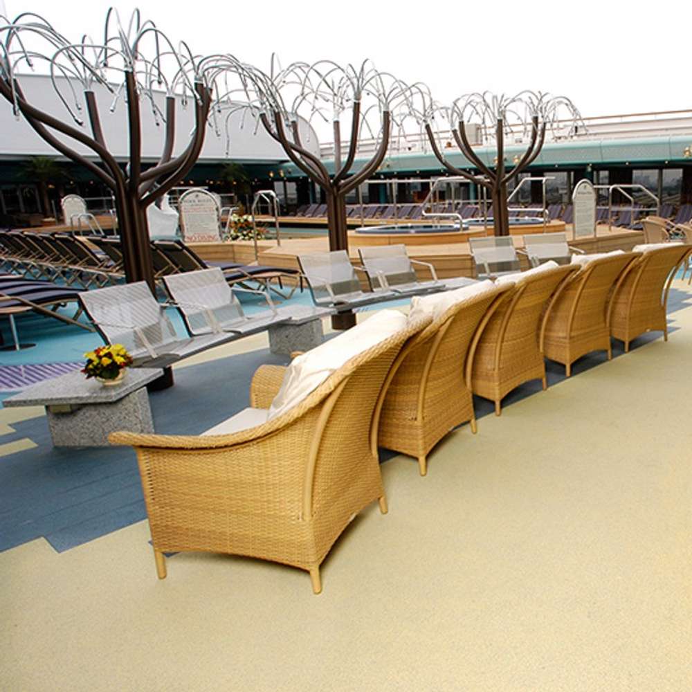 Lido Bar