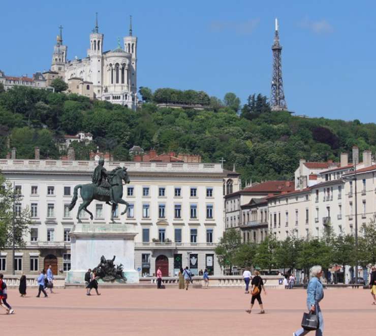 Place Bellacour