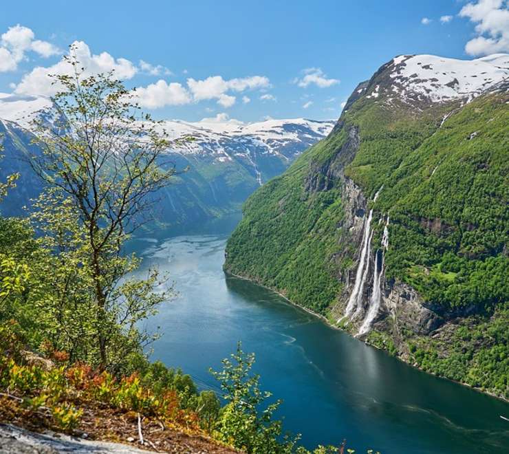 Seven Sisters Waterfall