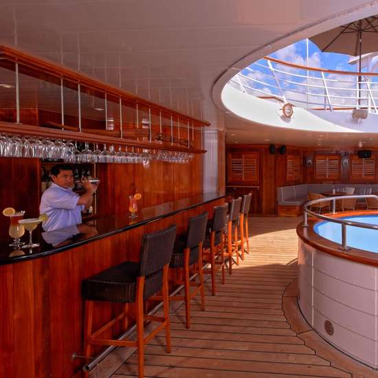 Pool Bar