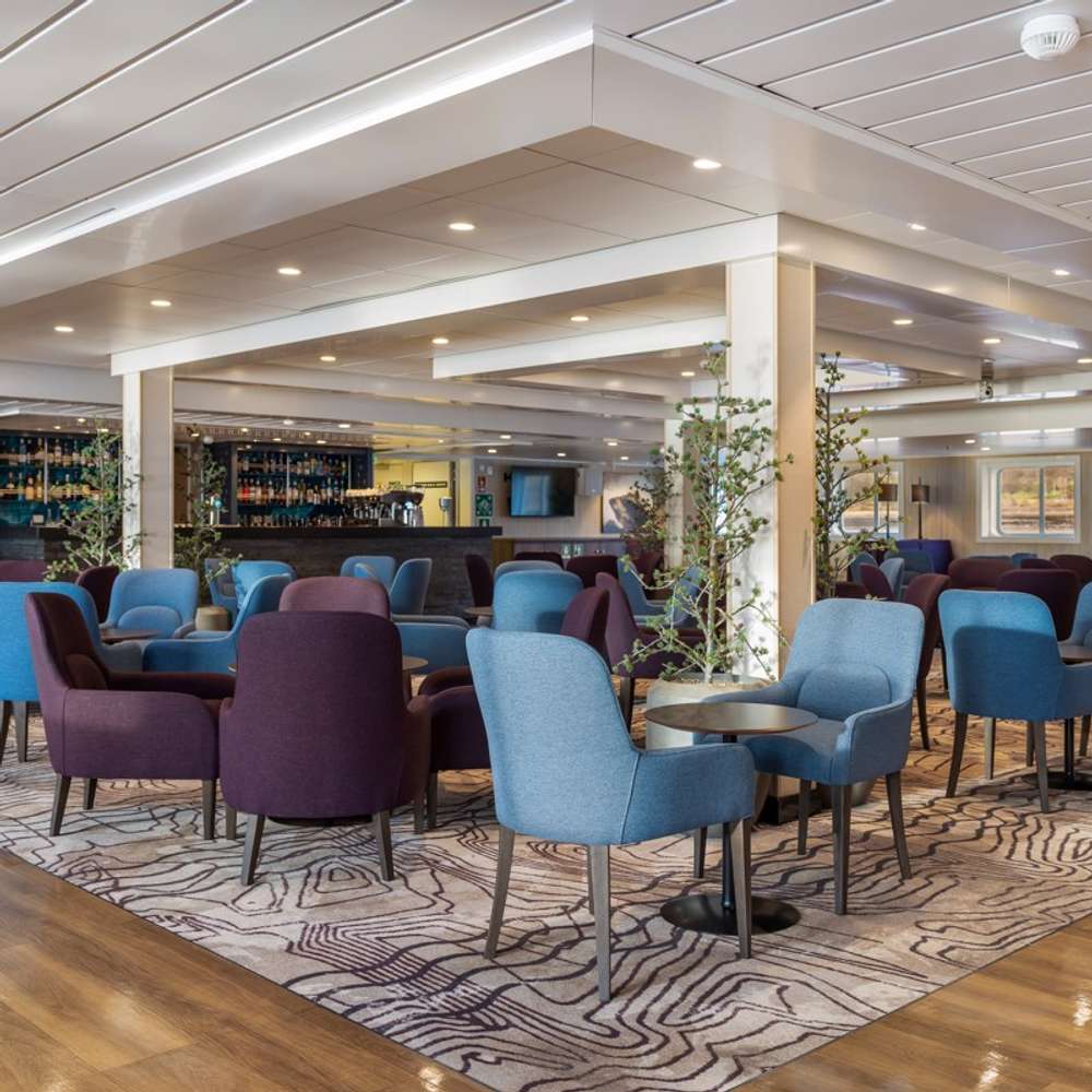 Explorer Lounge