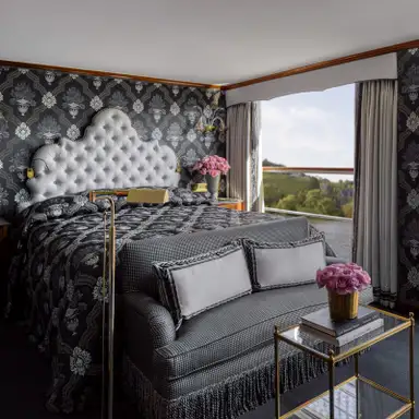 Image related to Suite