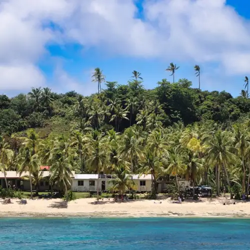 Image related to Image related to Dravuni Island Village