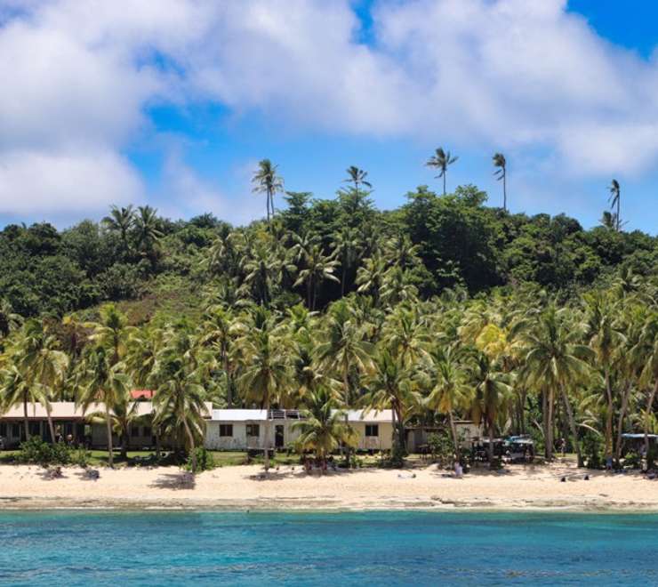 Dravuni Island Village