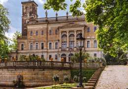 IgluCruise.Application.ViewModels.Shared.WebImageViewModel?.Description