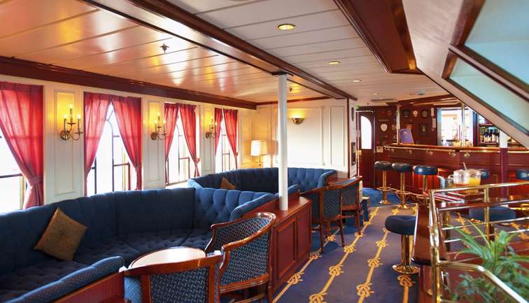 Star Flyer Interior